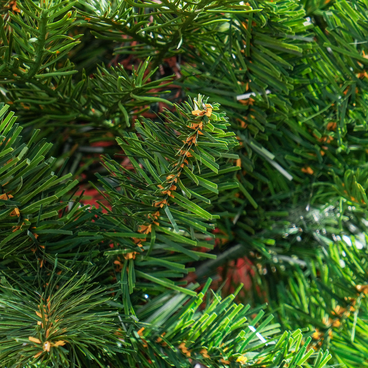 Künstlicher Weihnachtsbaum mit üppiger Form