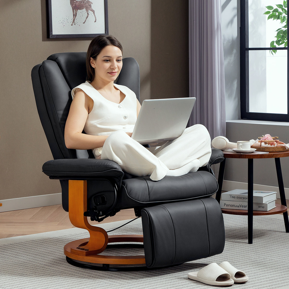 Drehbarer Relaxsessel mit Liegefunktion und Fußstütze