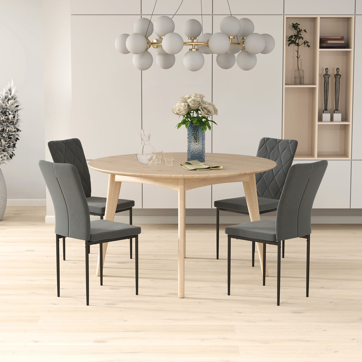 4er-Set Esszimmerstühle in Samtoptik mit Metallbeinen