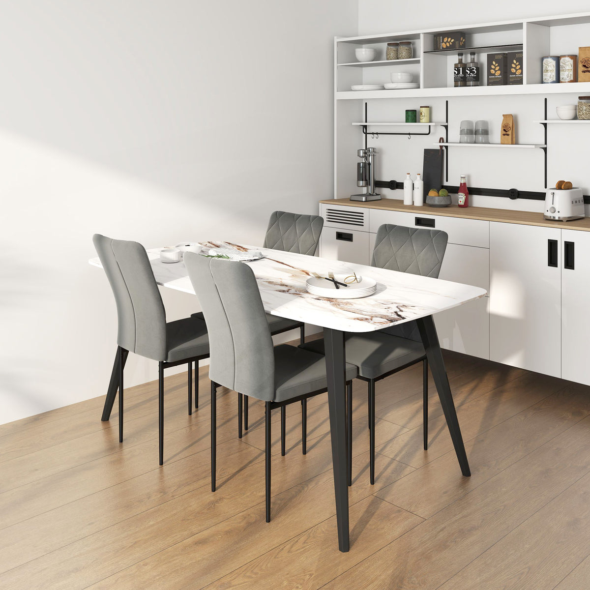 4er-Set Esszimmerstühle in Samtoptik mit Metallbeinen