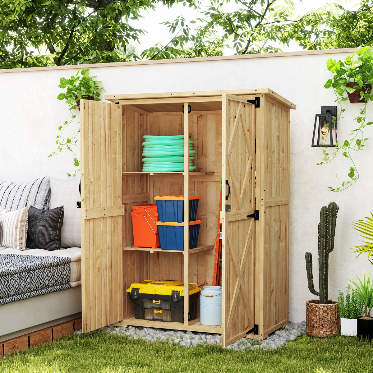 Gartenschrank aus Holz mit Stauraum