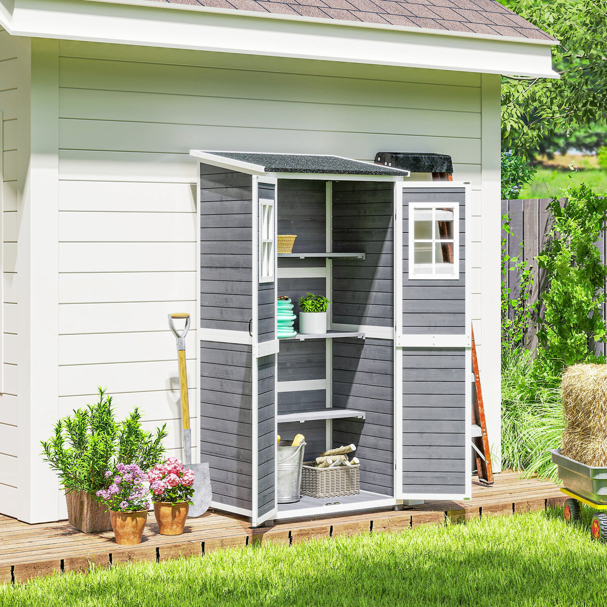 Gartenschrank aus Holz mit Stauraum