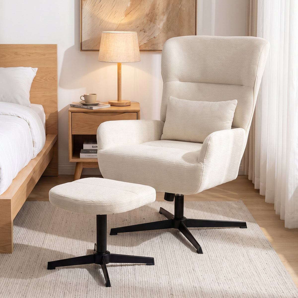 Drehbarer Relaxsessel mit Hocker und Lendenkissen