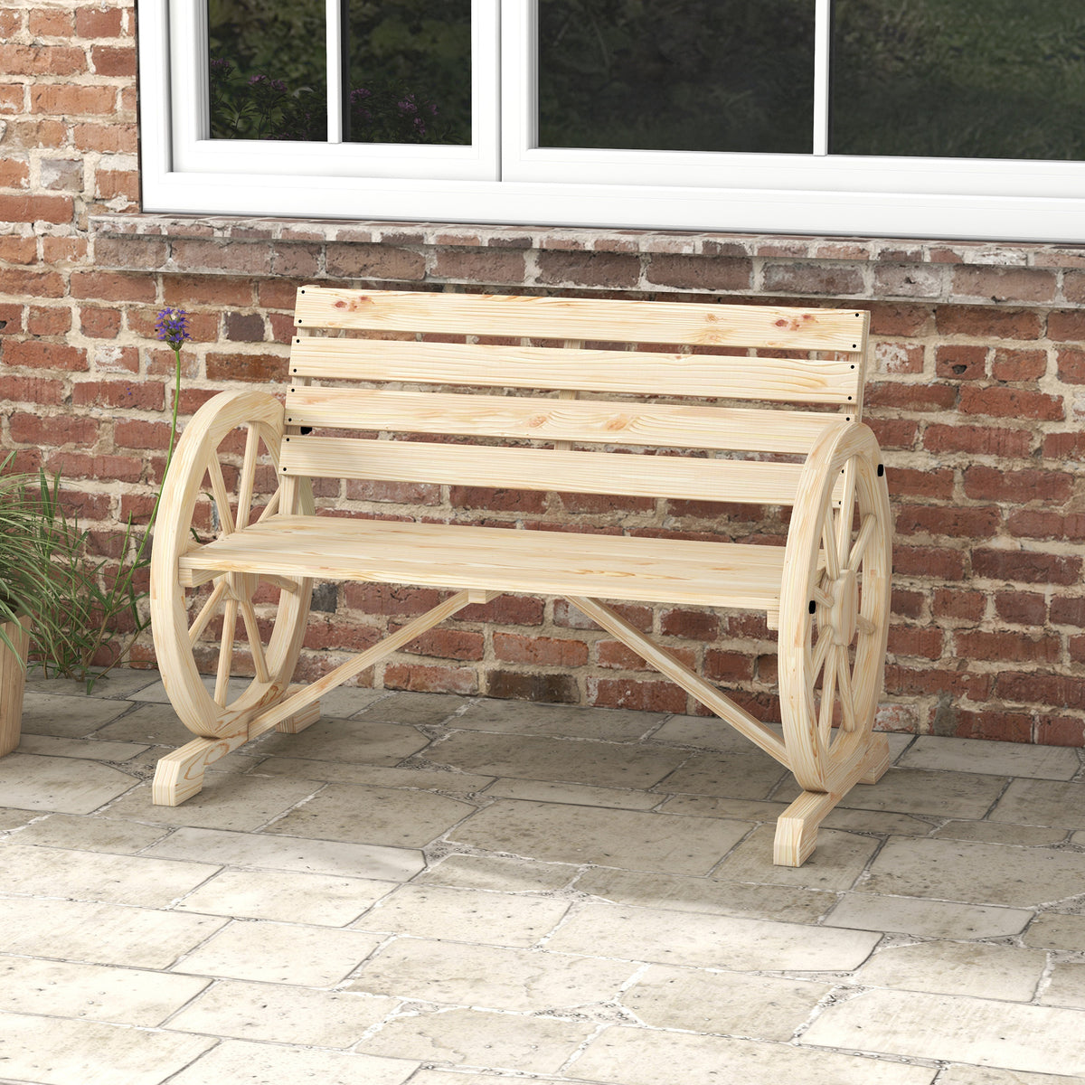 Gartenbank aus Tannenholz im Wagenrad-Design