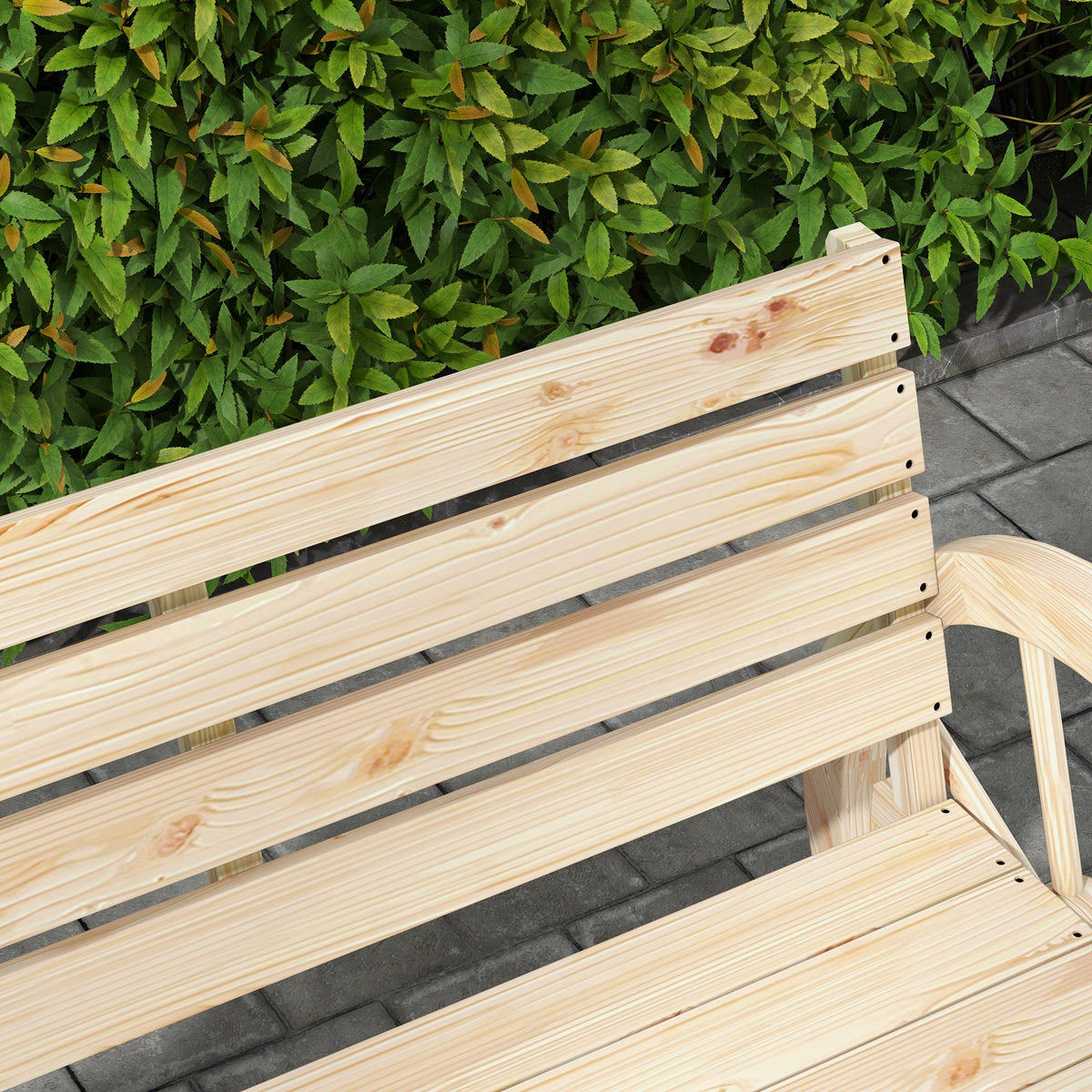 Gartenbank aus Tannenholz im Wagenrad-Design