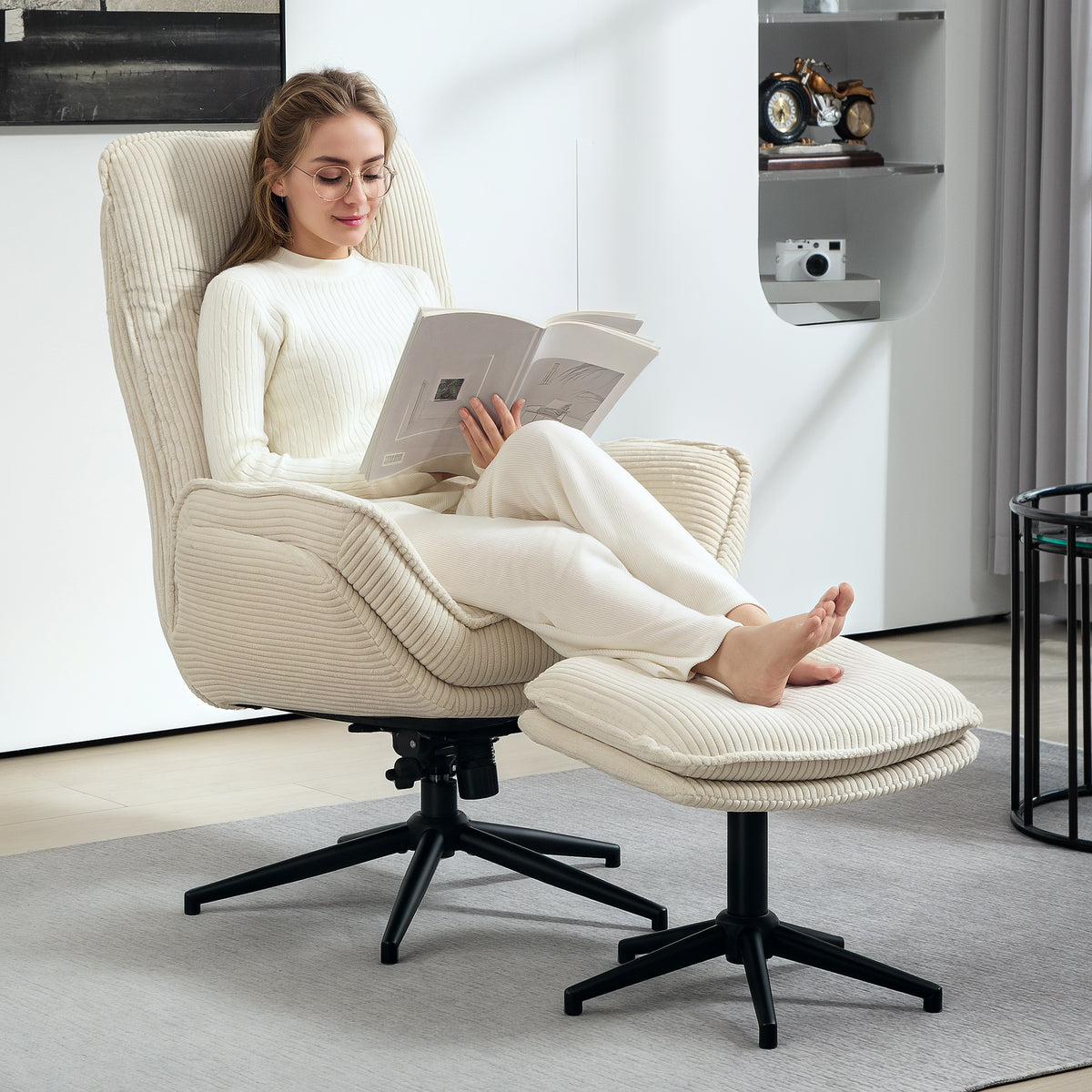 Drehbarer Relaxsessel mit Fußhocker und Liegefunktion