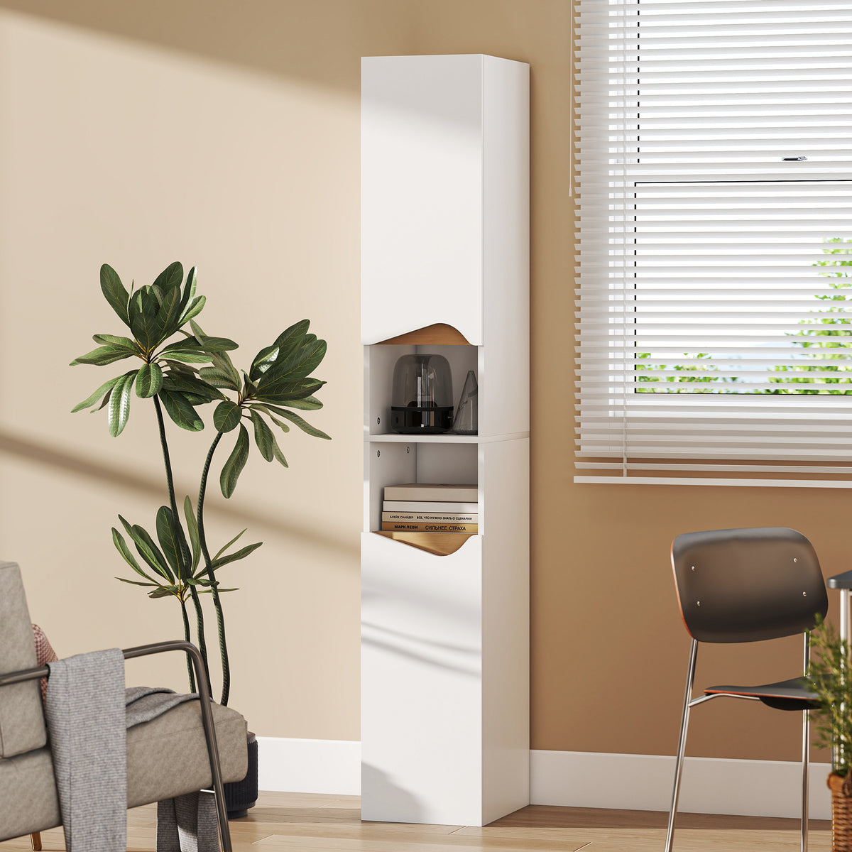 Schmaler Badezimmerschrank mit 2 Türen