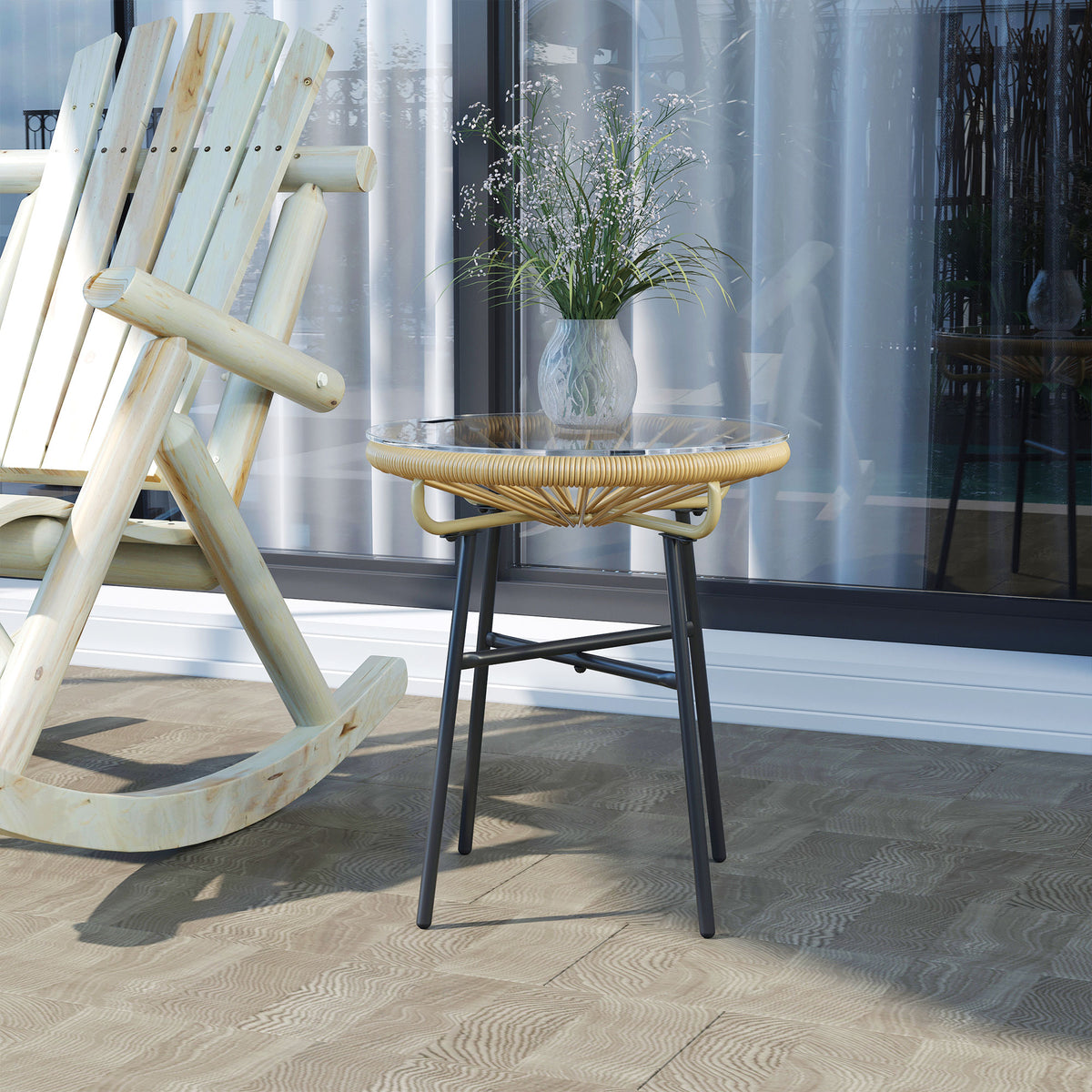 Rattan-Beistelltisch mit Glasplatte im Boho-Stil