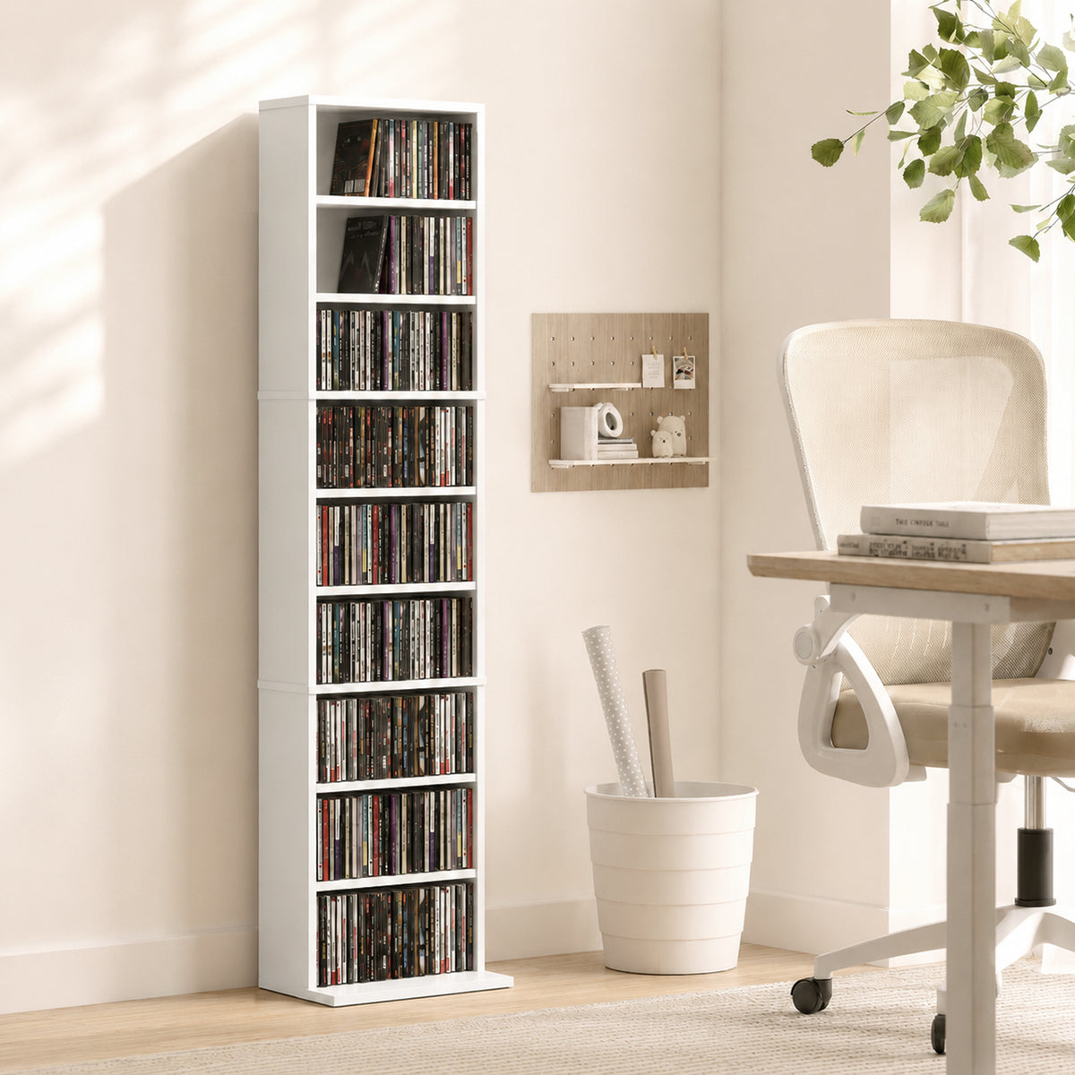 Schmales CD- und DVD-Regal mit 9 Ablagen