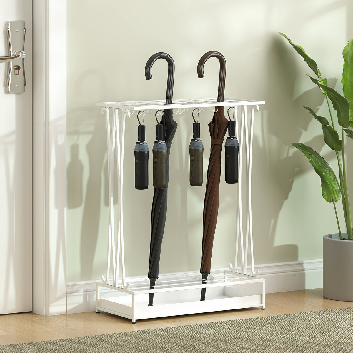 Schirmständer mit 21 Öffnungen und 24 Haken