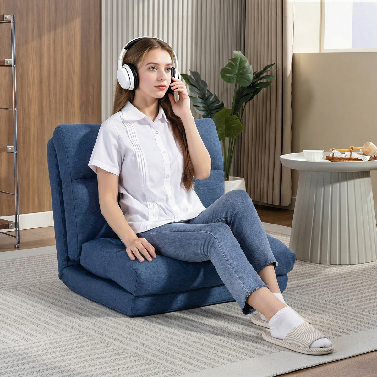 Bodensessel mit verstellbarer Lehne und Bettfunktion