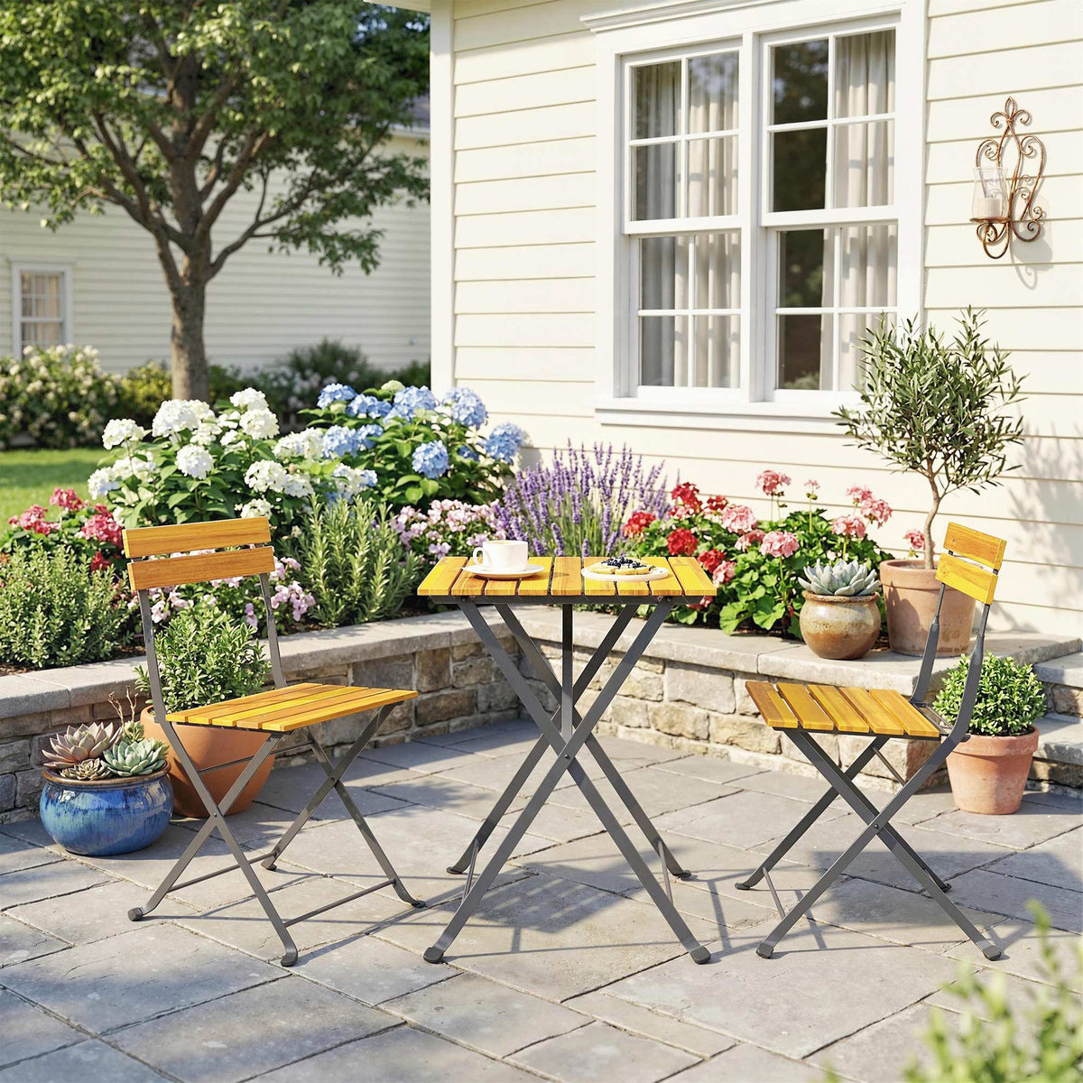 Klappbares Bistro-Set aus Akazienholz mit 2 Stühlen