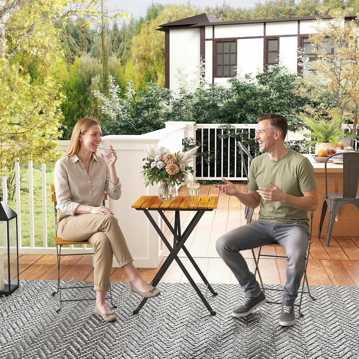 Klappbares Bistro-Set aus Akazienholz mit 2 Stühlen