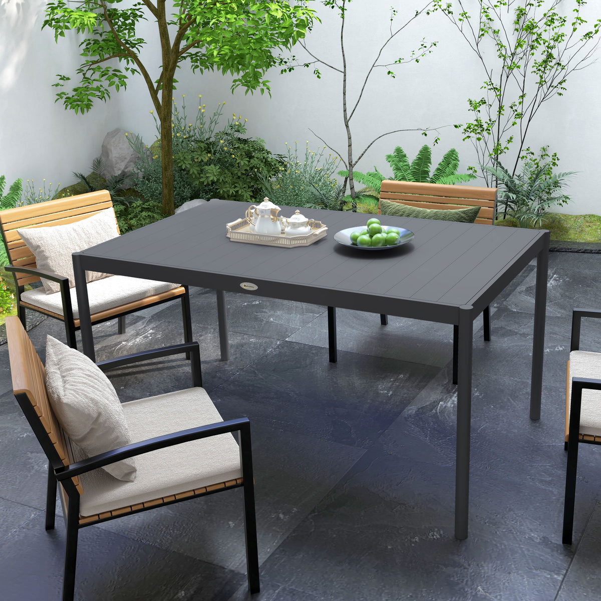 Gartentisch für sechs Personen mit verschiedenen Tischplatten